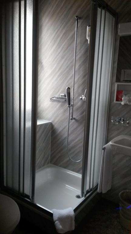 Hotel Raetia Tiefencastel Ngoại thất bức ảnh